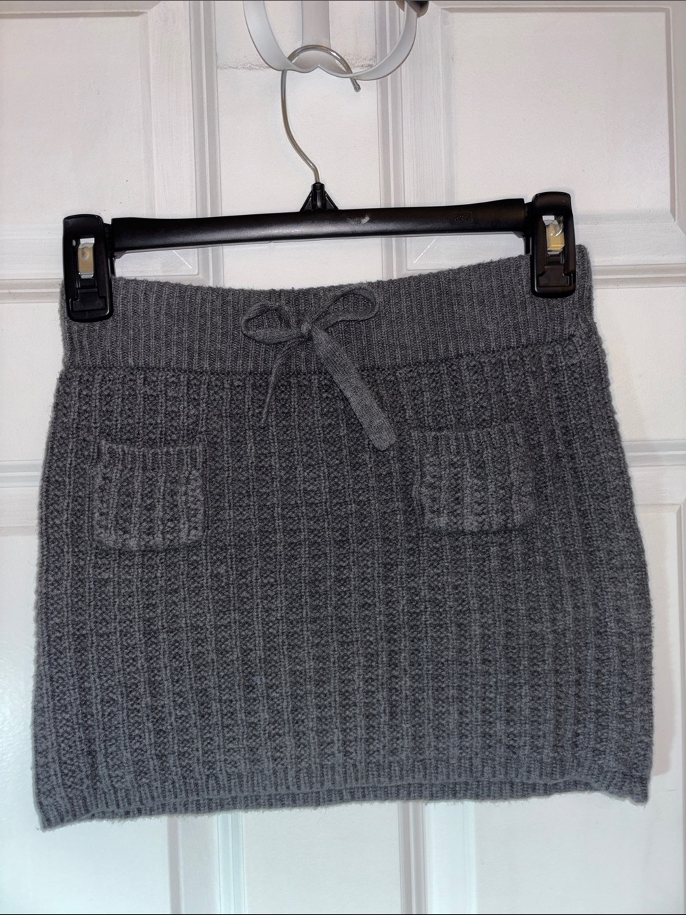 Old Navy Gray Ribbed Knit Mini Skirt with Drawstring